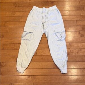 Lululemon Light Tan Cargo Pants Small Petite EUC